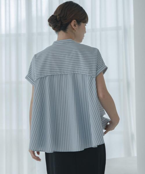 URBAN RESEARCH Sonny Label(アーバンリサーチサニーレーベル)の「『WEB限定』バンドカラーフリルストライプ半袖シャツ(シャツ/ブラウス・レディース・ブルー系その他/ブラウン系その他/ホワイト系その他・FREE)」の19枚目の写真