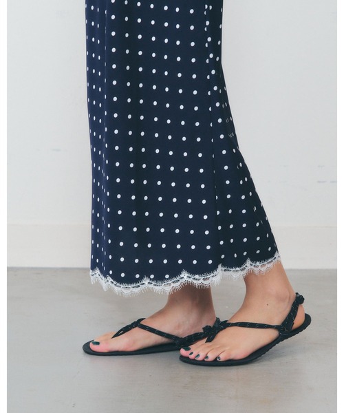 THE SHINZONE(ザ シンゾーン)の「POLKA DOT LEAVERS LACE SKIRT 26MMSSK04(スカート・レディース・ネイビー・MEDIUM/SMALL)」の4枚目の写真