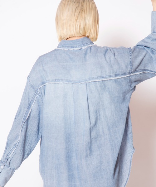 OSMOSIS（オズモーシス）の「シアーデニムシャツ（シャツ/ブラウス・レディース・ブラック/ブルー・ONE SIZE）」の21枚目の写真