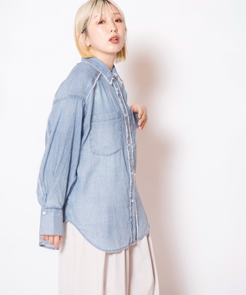OSMOSIS（オズモーシス）の「シアーデニムシャツ（シャツ/ブラウス・レディース・ブラック/ブルー・ONE SIZE）」の22枚目の写真