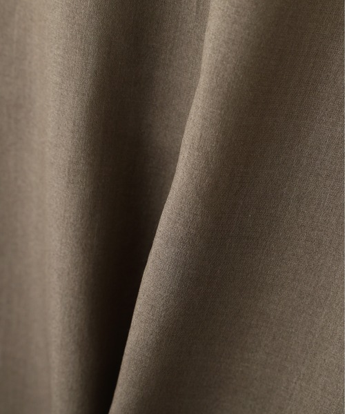 MARGARET HOWELL（マーガレットハウエル）の「WASHABLE SILK POPLIN（ワンピース・レディース・ブラウン・2/1）」の2枚目の写真
