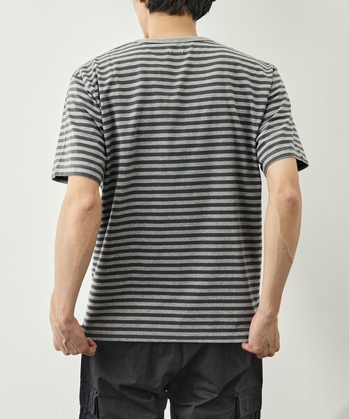 nanamica（ナナミカ）の「【nanamica/ナナミカ】COOLMAX Stripe Jersey Tee（Tシャツ/カットソー・メンズ・ブラック/グレー・S/M）」の5枚目の写真