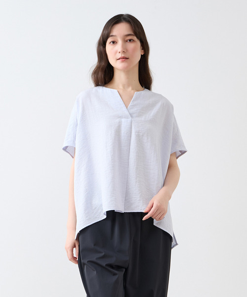 LOGEMENT DE CLAIRE(ロジュモンドクレール)の「キーネックブラウス(シャツ/ブラウス・レディース・グレー/オフホワイト/サックスブルー・FREE)」の3枚目の写真