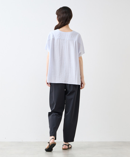 LOGEMENT DE CLAIRE(ロジュモンドクレール)の「キーネックブラウス(シャツ/ブラウス・レディース・グレー/オフホワイト/サックスブルー・FREE)」の13枚目の写真