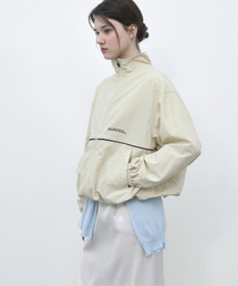 LINE POINTED WINDBREAKER - CREAM