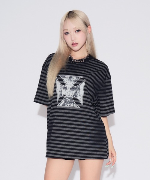 tinkerend(ティンカーエンド)の「Vintage Border Cross Big T-shirt / ヴィンテージボーダークロスビッグTシャツ(Tシャツ/カットソー・レディース・ブラック・FREE)」の1枚目の写真