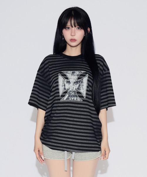 tinkerend(ティンカーエンド)の「Vintage Border Cross Big T-shirt / ヴィンテージボーダークロスビッグTシャツ(Tシャツ/カットソー・レディース・ブラック・FREE)」の17枚目の写真