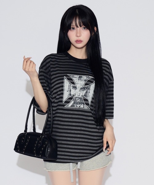 tinkerend(ティンカーエンド)の「Vintage Border Cross Big T-shirt / ヴィンテージボーダークロスビッグTシャツ(Tシャツ/カットソー・レディース・ブラック・FREE)」の18枚目の写真