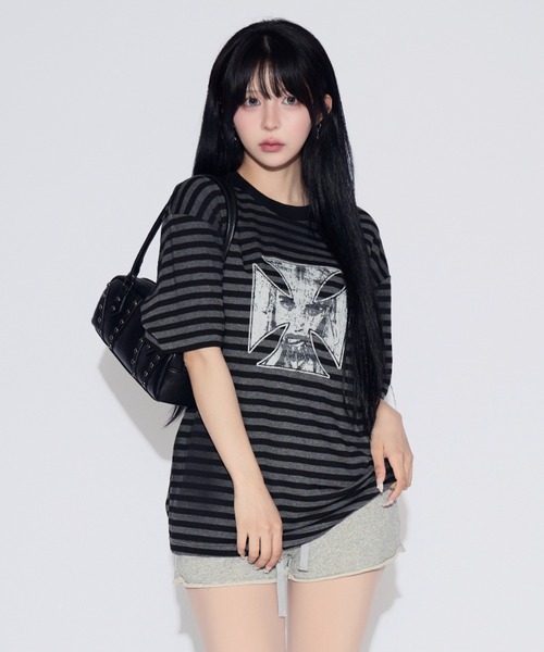 tinkerend(ティンカーエンド)の「Vintage Border Cross Big T-shirt / ヴィンテージボーダークロスビッグTシャツ(Tシャツ/カットソー・レディース・ブラック・FREE)」の19枚目の写真