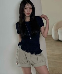 クルーネックフリルTシャツ