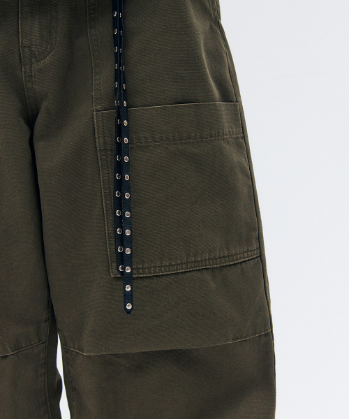 MAISON MINED(メゾンミネド)の「PARACHUTE VELCRO PANTS KHAKI(その他パンツ・メンズ・その他・SMALL/MEDIUM/LARGE)」の3枚目の写真