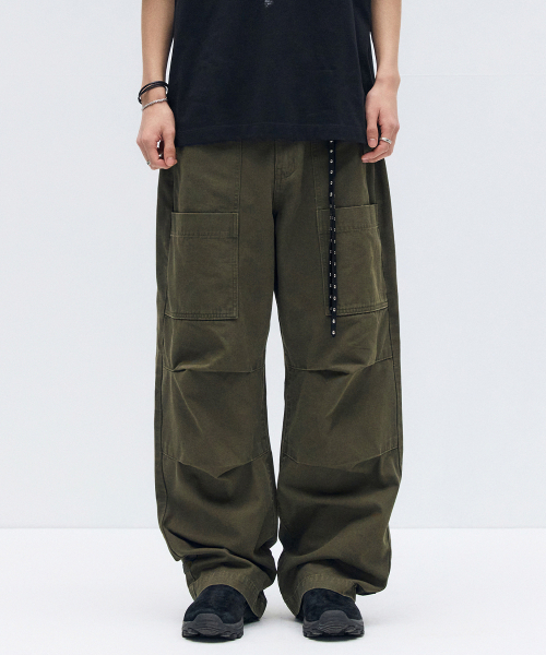 MAISON MINED(メゾンミネド)の「PARACHUTE VELCRO PANTS KHAKI(その他パンツ・メンズ・その他・SMALL/MEDIUM/LARGE)」の4枚目の写真