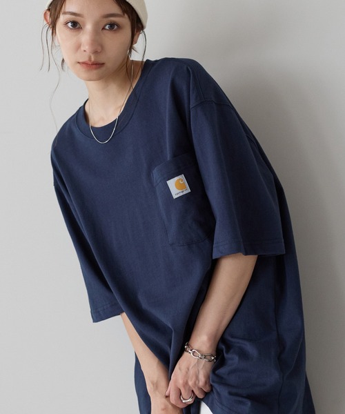 Carhartt(カーハート)の「【Carhartt/カーハート】ヘビーウェイト オーバーサイズ ポケットTシャツ ユニセックス コットン 半袖Tシャツ(Tシャツ/カットソー・レディース・ブラック/チャコールグレー/ベージュ/ホワイト/ネイビー/グレー・L/M/XL)」の6枚目の写真