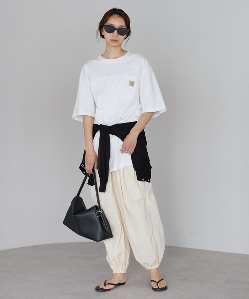 Carhartt(カーハート)の「【Carhartt/カーハート】ヘビーウェイト オーバーサイズ ポケットTシャツ ユニセックス コットン 半袖Tシャツ(Tシャツ/カットソー・レディース・ブラック/チャコールグレー/ベージュ/ホワイト/ネイビー/グレー・L/M/XL)」の10枚目の写真