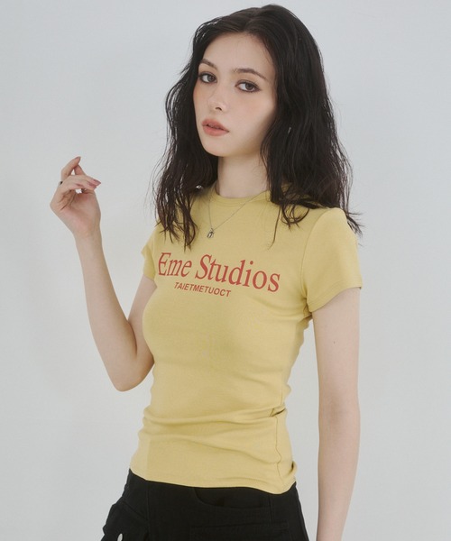 ENVYM(アンビー)の「バストロゴプリントTシャツ(Tシャツ/カットソー・レディース・ブラック/イエロー/ホワイト・FREE)」の7枚目の写真
