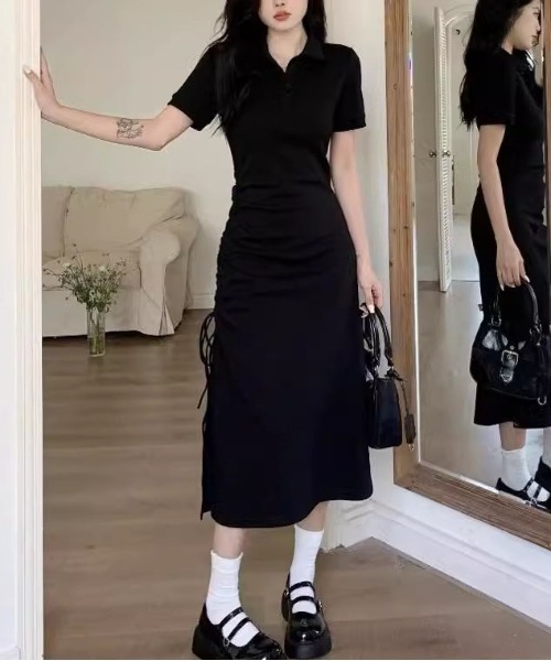 &soiree(アンドソワレ)の「サイドシャーリング襟付きタイトワンピース(ワンピース・レディース・ブラック・X-LARGE/LARGE/MEDIUM/SMALL)」の2枚目の写真
