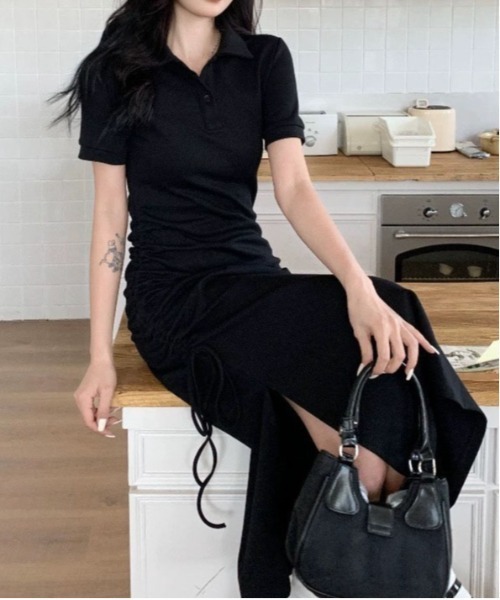 &soiree(アンドソワレ)の「サイドシャーリング襟付きタイトワンピース(ワンピース・レディース・ブラック・X-LARGE/LARGE/MEDIUM/SMALL)」の4枚目の写真