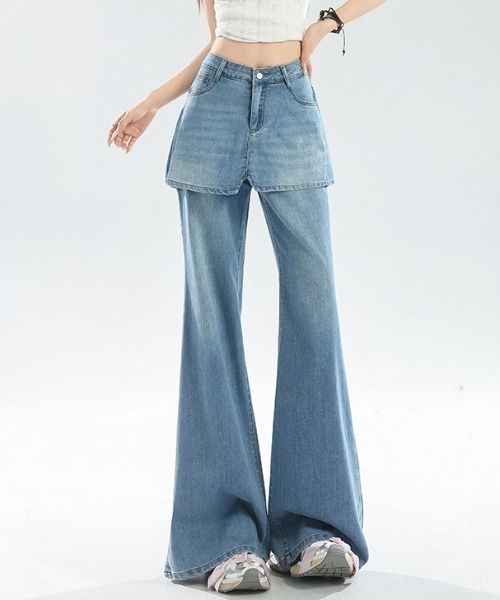 AMAJI(アマジ)の「ハイウエスト レイヤード風 フレアデニムパンツ(デニムパンツ・レディース・ブルー・SMALL/MEDIUM/LARGE/X-LARGE)」の2枚目の写真