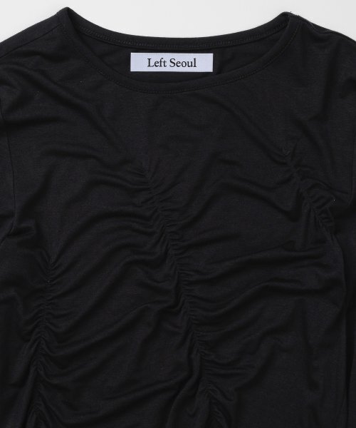 LEFTSEOUL（レフトソウル）の「シャーリングスリムTシャツ[ブラック]（Tシャツ/カットソー・レディース・その他・FREE）」の4枚目の写真
