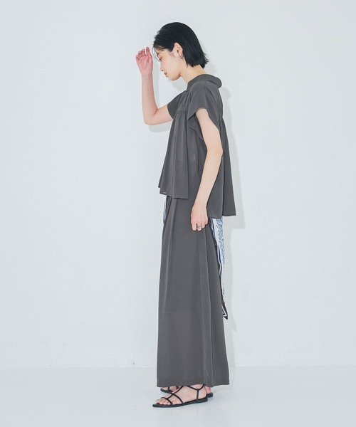 LAKOLE(ラコレ)の「<多機能ウェア>シアー楊柳シャツ / 888994(シャツ/ブラウス・レディース・ペールイエロー/モカ/チャコール・FREE)」の6枚目の写真