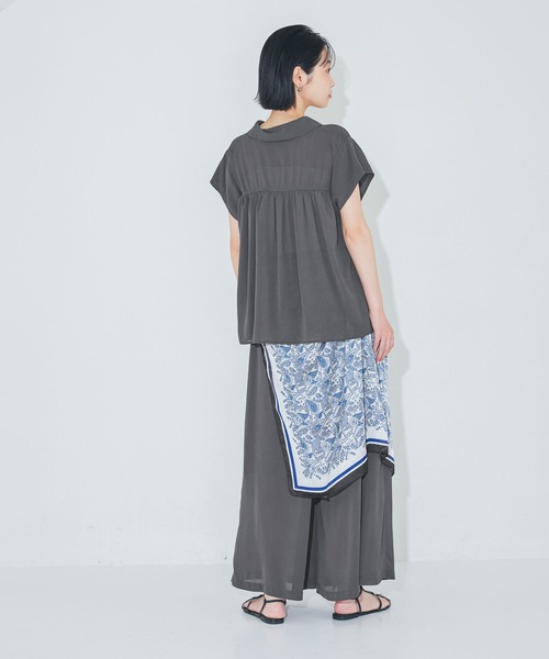LAKOLE(ラコレ)の「<多機能ウェア>シアー楊柳シャツ / 888994(シャツ/ブラウス・レディース・ペールイエロー/モカ/チャコール・FREE)」の9枚目の写真