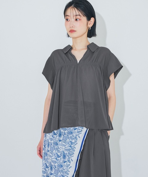 LAKOLE(ラコレ)の「<多機能ウェア>シアー楊柳シャツ / 888994(シャツ/ブラウス・レディース・ペールイエロー/モカ/チャコール・FREE)」の10枚目の写真