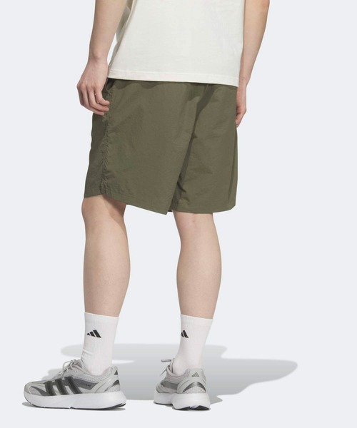 adidas（アディダス）の「マストハブ ルーズフィット ウーブン8インチ バギー ショーツ / ハーフパンツ / アディダス adidas（その他パンツ・メンズ・カーキ・XX-LARGE/3XL/LARGE/MEDIUM/SMALL/X-LARGE/X-SMALL）」の2枚目の写真