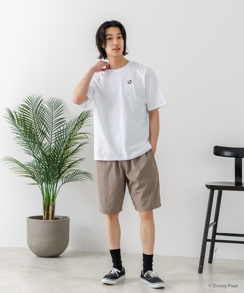 Disney(ディズニー)の「【TOY STORY/トイ・ストーリー】【限定オリジナルデザイン】半袖Tシャツ 綿100% ドロップショルダー ワンポイント バックプリント ディズニー ピクサー キャラクター クルーネック Disney ユニセックス(Tシャツ/カットソー・メンズ・ホワイト系その他/ホワイト系その他2/ブラック系その他2/ベージュ系その他・SMALL/LARGE)」の7枚目の写真