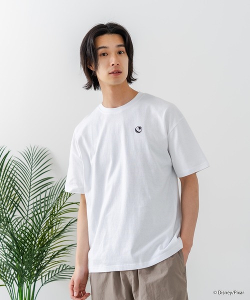 Disney(ディズニー)の「【TOY STORY/トイ・ストーリー】【限定オリジナルデザイン】半袖Tシャツ 綿100% ドロップショルダー ワンポイント バックプリント ディズニー ピクサー キャラクター クルーネック Disney ユニセックス(Tシャツ/カットソー・メンズ・ホワイト系その他/ホワイト系その他2/ブラック系その他2/ベージュ系その他・SMALL/LARGE)」の13枚目の写真