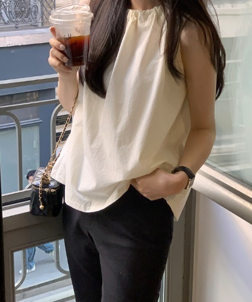 Aelina(エリナ)の「ノースリーブトップス(シャツ/ブラウス・レディース・ブラック/ホワイト・FREE)」の21枚目の写真