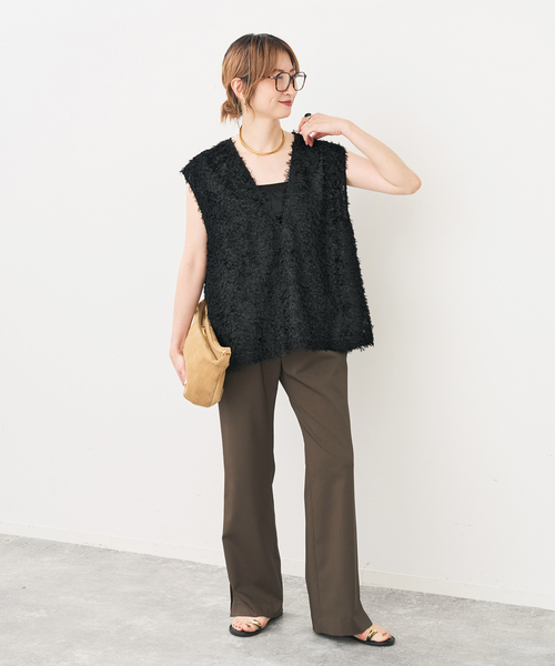 Spick & Span(スピックアンドスパン)の「《追加2》フェザーライクベスト(シャツ/ブラウス・レディース・ブラック/アイボリー・FREE)」の4枚目の写真