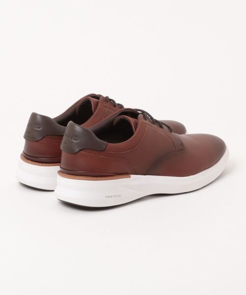 Clarks(クラークス)の「Clarks クラークス CODE H PLAIN【本革】メンズカジュアルシューズ レザー オックスフォード レースアップ(コードHプレーン) 26320129 タンレザー(スニーカー・メンズ・ブラウン・26.0cm/25.5cm/27.0cm/26.5cm/25.0cm)」の2枚目の写真