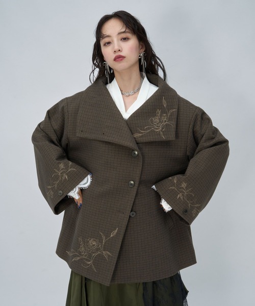 HARE(ハレ)の「ウーリーテックシシュウ2WAYミドルコート(HARE)(ノーカラーコート・レディース・ボルドー/ブラウン/ブラック・FREE)」の3枚目の写真