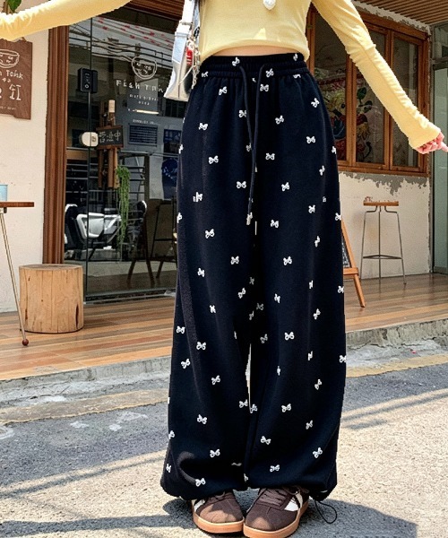 Miniministore(ミニミニストア)の「スウェットパンツバタフライ柄ワイドパンツ(スウェットパンツ・レディース・グレー/ブラック・FREE)」の15枚目の写真