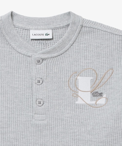 LACOSTE(ラコステ)の「【オンライン限定】LACOSTE オーバーサイズ ワンポイント刺繍ロゴ ヘンリーネック長袖Tシャツ / ワッフルカットソー(Tシャツ/カットソー・メンズ・グレー/ネイビー/カーキ・5/4/6/2/3)」の6枚目の写真