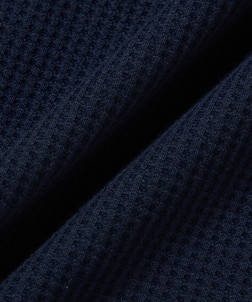 LACOSTE(ラコステ)の「【オンライン限定】LACOSTE オーバーサイズ ワンポイント刺繍ロゴ ヘンリーネック長袖Tシャツ / ワッフルカットソー(Tシャツ/カットソー・メンズ・グレー/ネイビー/カーキ・5/4/6/2/3)」の9枚目の写真