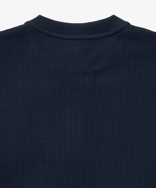 LACOSTE(ラコステ)の「【オンライン限定】LACOSTE オーバーサイズ ワンポイント刺繍ロゴ ヘンリーネック長袖Tシャツ / ワッフルカットソー(Tシャツ/カットソー・メンズ・グレー/ネイビー/カーキ・5/4/6/2/3)」の12枚目の写真