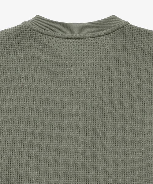 LACOSTE(ラコステ)の「【オンライン限定】LACOSTE オーバーサイズ ワンポイント刺繍ロゴ ヘンリーネック長袖Tシャツ / ワッフルカットソー(Tシャツ/カットソー・メンズ・グレー/ネイビー/カーキ・5/4/6/2/3)」の17枚目の写真
