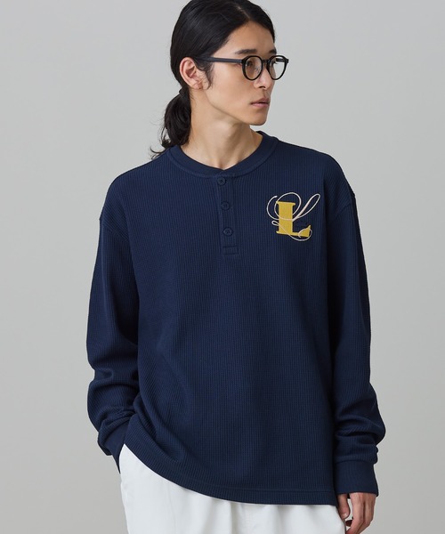 LACOSTE(ラコステ)の「【オンライン限定】LACOSTE オーバーサイズ ワンポイント刺繍ロゴ ヘンリーネック長袖Tシャツ / ワッフルカットソー(Tシャツ/カットソー・メンズ・グレー/ネイビー/カーキ・5/4/6/2/3)」の21枚目の写真