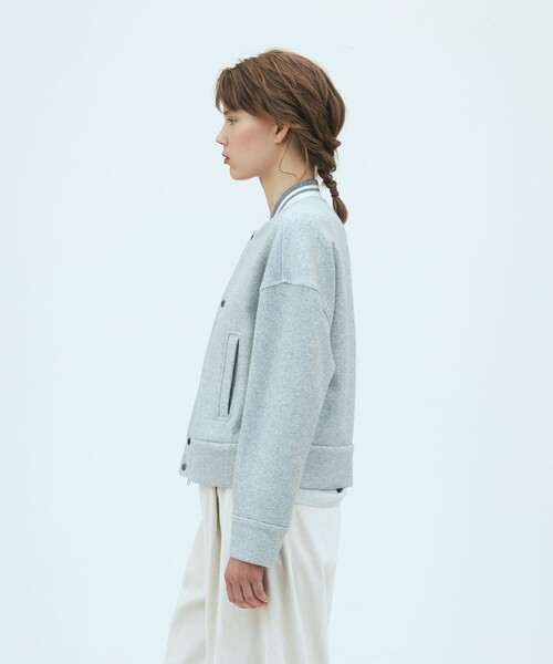 GALERIE VIE(ギャルリー ヴィー)の「コットンヤクカシミヤブレンドジャージー ボンバージャケット(ブルゾン・レディース・ブラウン系/ライトグレー・FREE)」の5枚目の写真