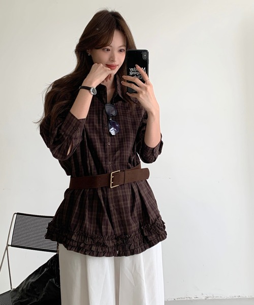 FAVORITO（ファヴォリート）の「襟付きチェック柄シャツ（シャツ/ブラウス・レディース・モカ/ブラウン・F）」の5枚目の写真