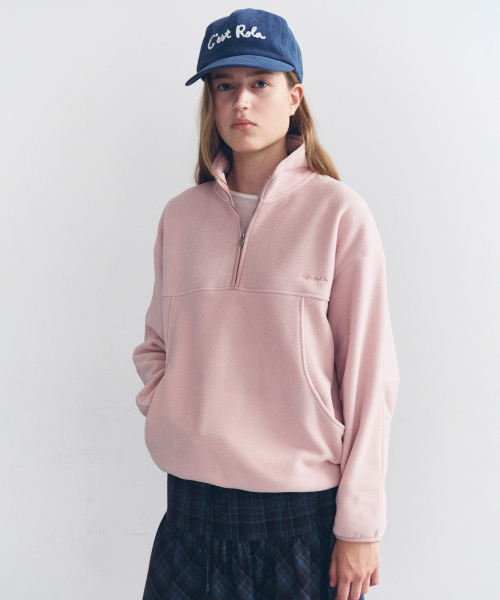 ROLAROLA(ロラロラ)の「FLEECE HALF ZIP-UP PINK(スウェット・レディース・ピンク・FREE)」の2枚目の写真