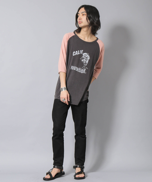 AMERICAN RAG CIE(アメリカンラグシー)の「AMERICAN RAG CIE シルク100%ラグランTシャツ「CALIF. RIVERSIDE,」【WEB限定】(Tシャツ/カットソー・メンズ・オフホワイト/ブラック系その他/ネイビー・2/3/1)」の9枚目の写真