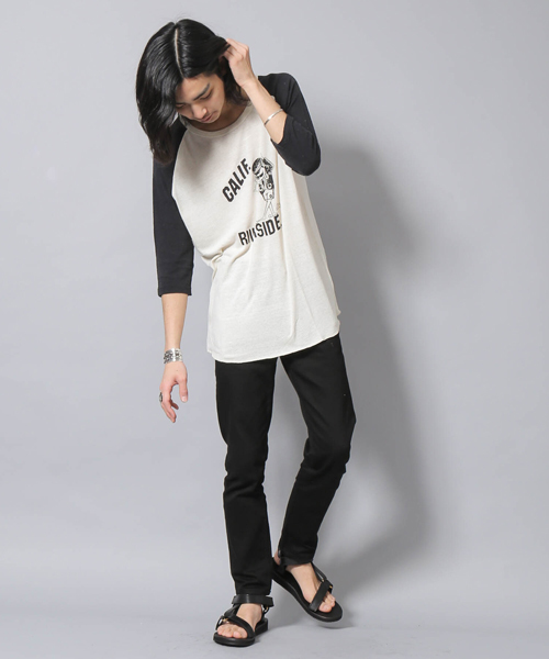 AMERICAN RAG CIE(アメリカンラグシー)の「AMERICAN RAG CIE シルク100%ラグランTシャツ「CALIF. RIVERSIDE,」【WEB限定】(Tシャツ/カットソー・メンズ・オフホワイト/ブラック系その他/ネイビー・2/3/1)」の10枚目の写真