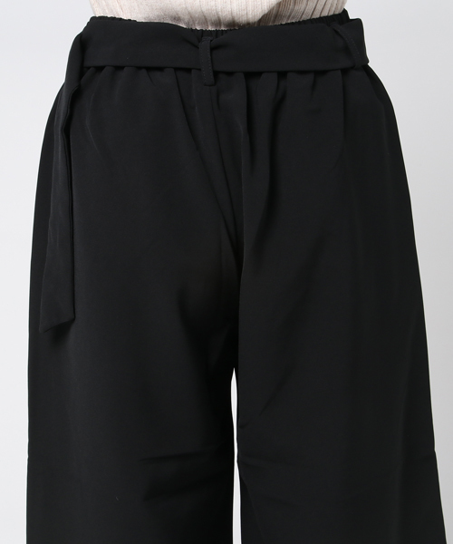 Honeys(ハニーズ)の「共リボン付ワイドパンツ(その他パンツ・レディース・キャメル/レッド系その他/ネイビー/ブラック・L/S/M)」の11枚目の写真