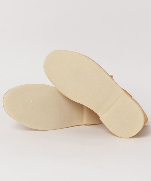 Clarks(クラークス)の「Desert Boot /メンズ デザートブーツ (ターメリックスエード)(ブーツ・メンズ・オレンジ・10/9/8.5/9.5/6/8/6.5/7/7.5)」の3枚目の写真