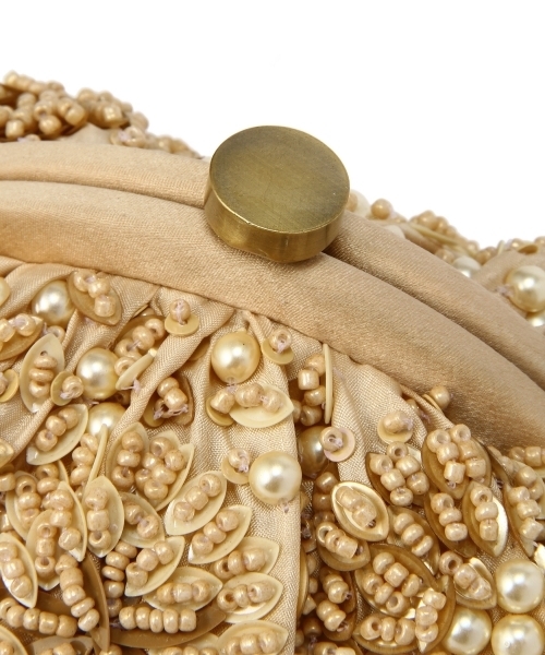 Jewel Changes（ジュエルチェンジズ）の「SANTI ベージュフラワー  