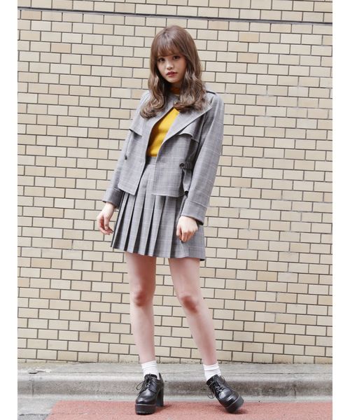 dazzlin(ダズリン)の「ラッププリーツ台形ミニスカート【セットアップ】(スカート・レディース・ベージュ/グレー・SMALL/MEDIUM)」の9枚目の写真