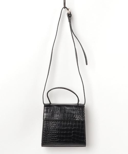 archives(アルシーヴ)の「クロコスクエアショルダー(ショルダーバッグ・レディース・ブラック/ブラウン・MEDIUM)」の1枚目の写真