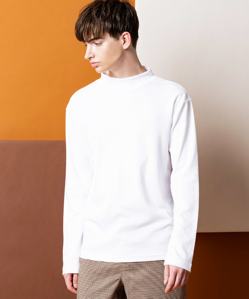 Lulu ＆ Arnie（るるあんどあーにー）の「スムース ハイネック カットソー（Tシャツ/カットソー・メンズ・ブラック/ベージュ/オフホワイト/ワイン・MEDIUM/LARGE/X-LARGE）」の2枚目の写真